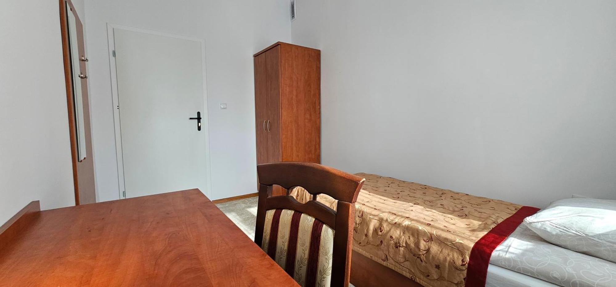 Rest Hostel Airport Modlin Nowy Dwór Mazowiecki Dış mekan fotoğraf