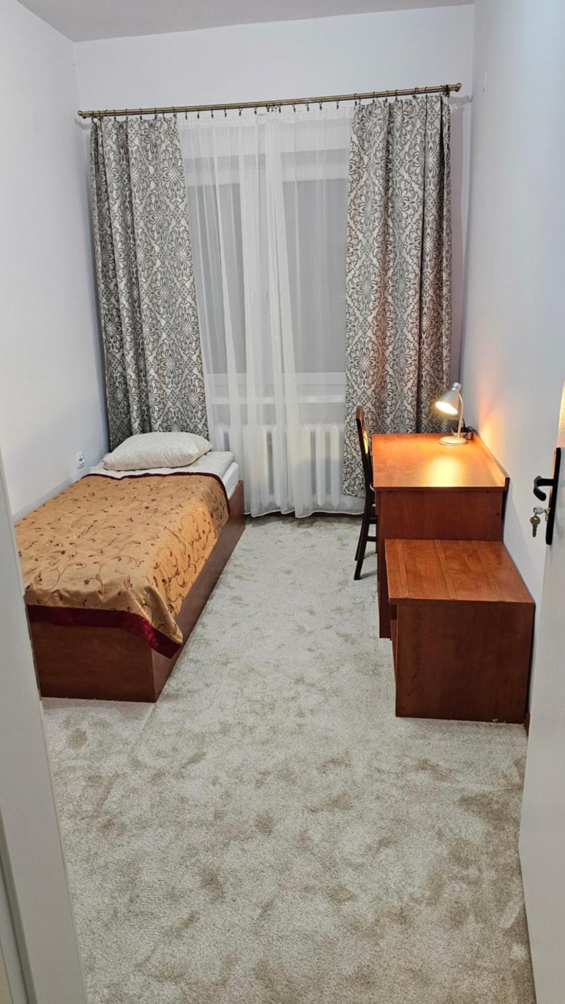 Rest Hostel Airport Modlin Nowy Dwór Mazowiecki Dış mekan fotoğraf