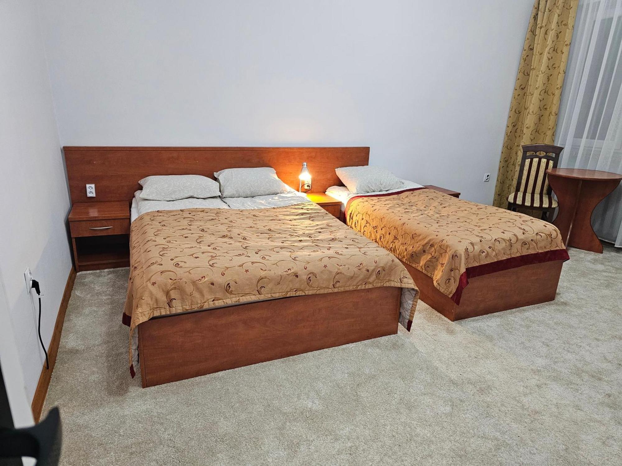 Rest Hostel Airport Modlin Nowy Dwór Mazowiecki Dış mekan fotoğraf