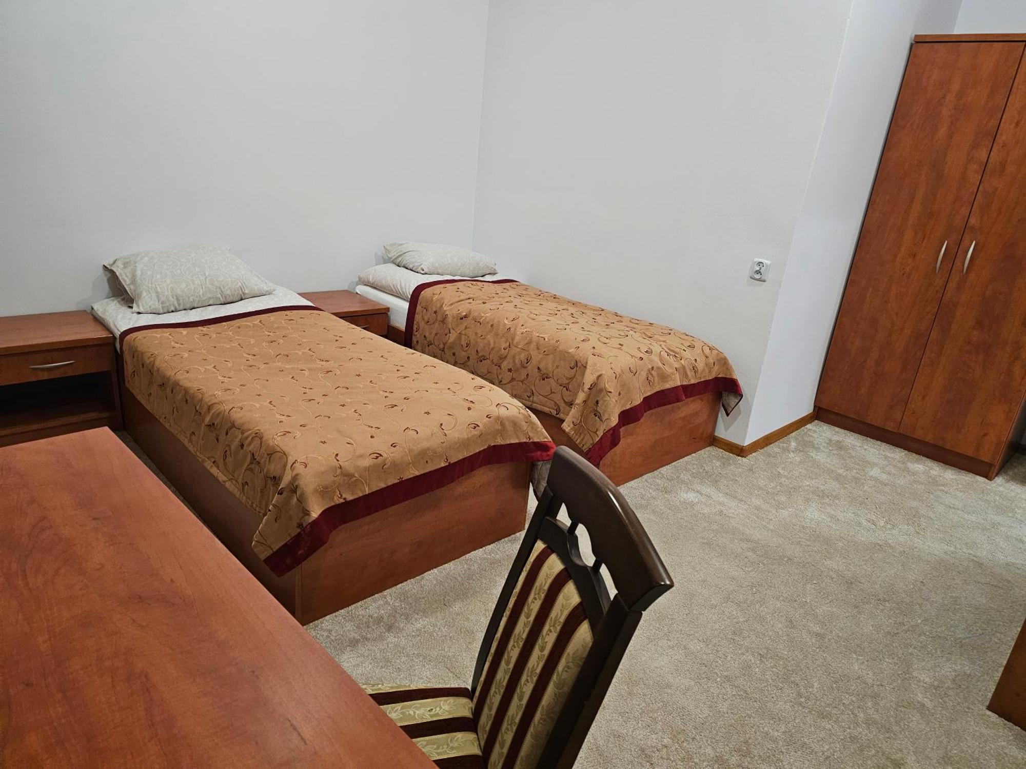 Rest Hostel Airport Modlin Nowy Dwór Mazowiecki Dış mekan fotoğraf